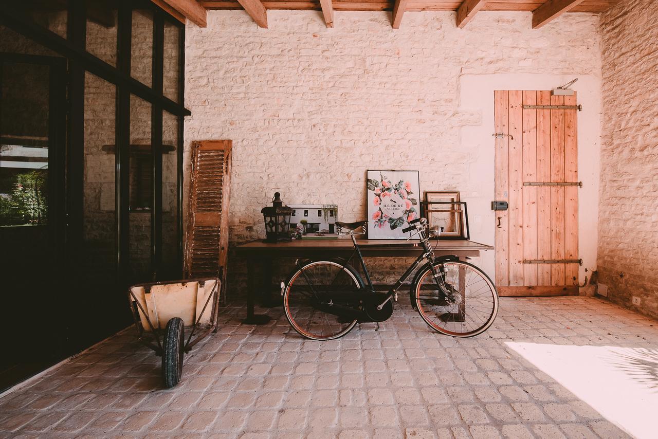 Bed and Breakfast Un Banc Au Soleil Marsilly  Экстерьер фото