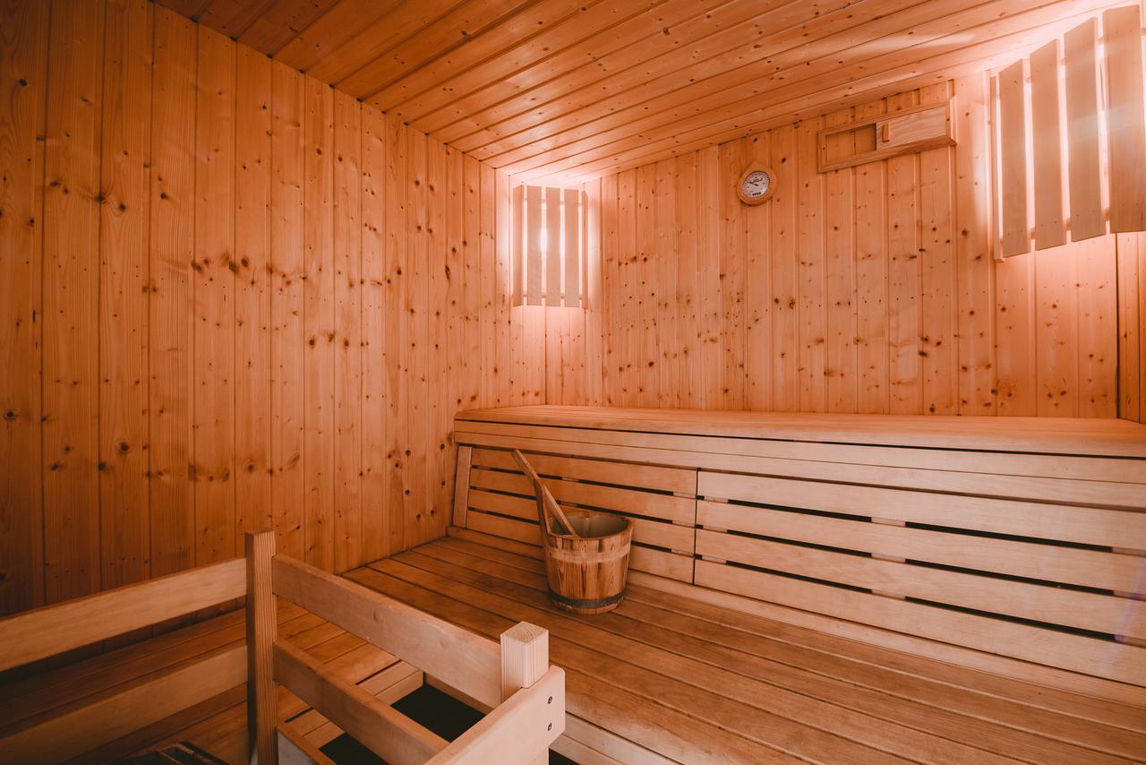 Bed and Breakfast Un Banc Au Soleil Marsilly  Экстерьер фото